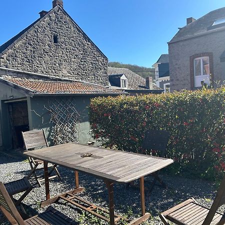 2Pas2Meuse Apartman Waulsort Kültér fotó